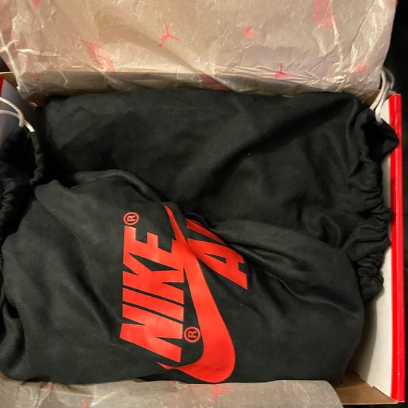 Jordan 1 Retro High 85 Varsity Red DS condition - Picture 6 of 7